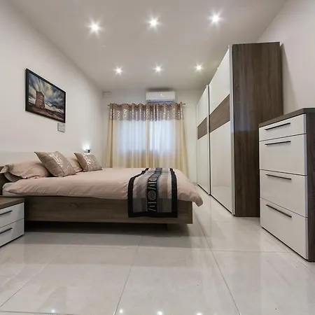 Zinnia Marsascala Apartment * Marsaskala